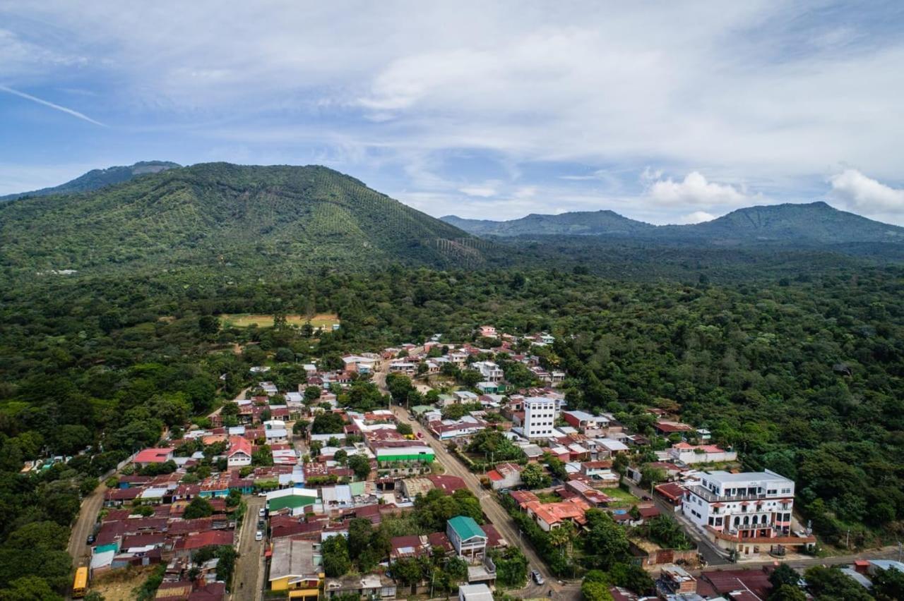 Vista Los Volcanes Hotel Y Restaurante Juayúa Esterno foto