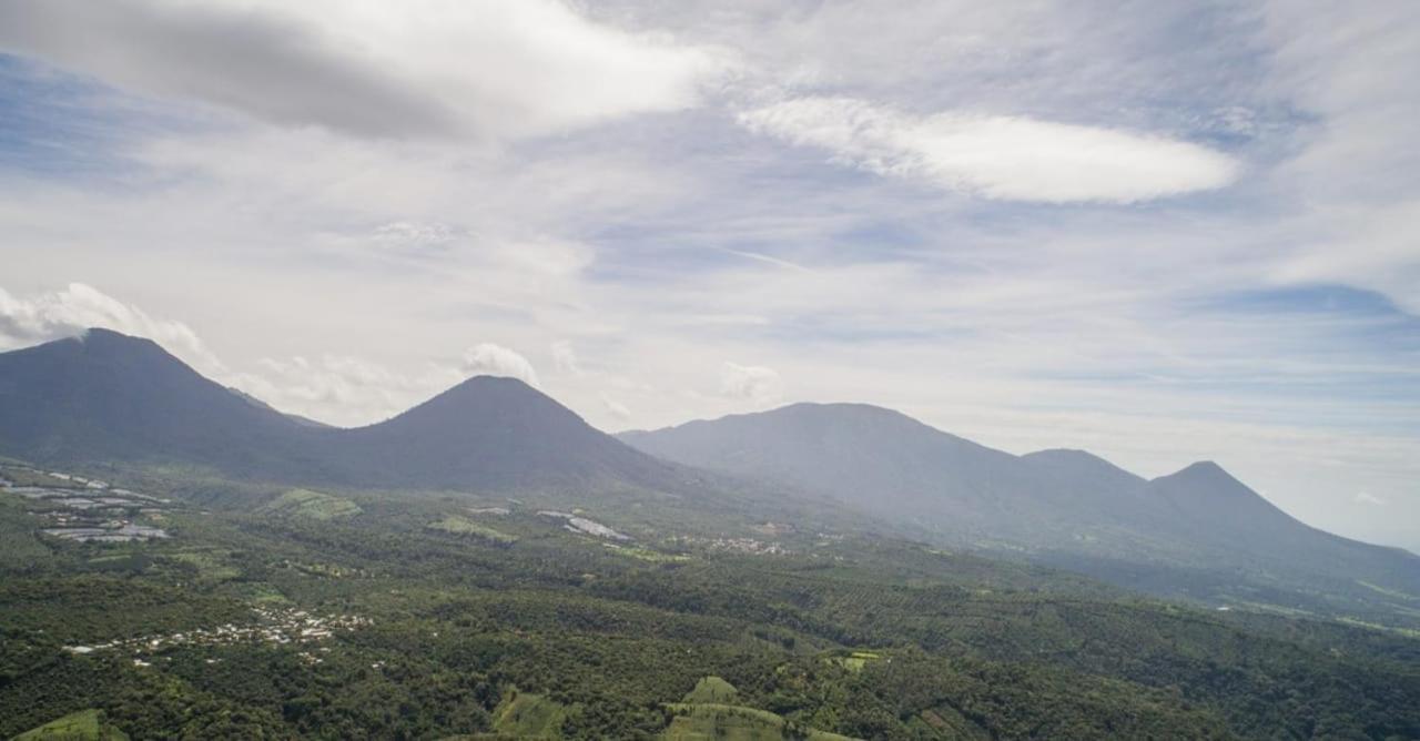 Vista Los Volcanes Hotel Y Restaurante Juayúa Esterno foto